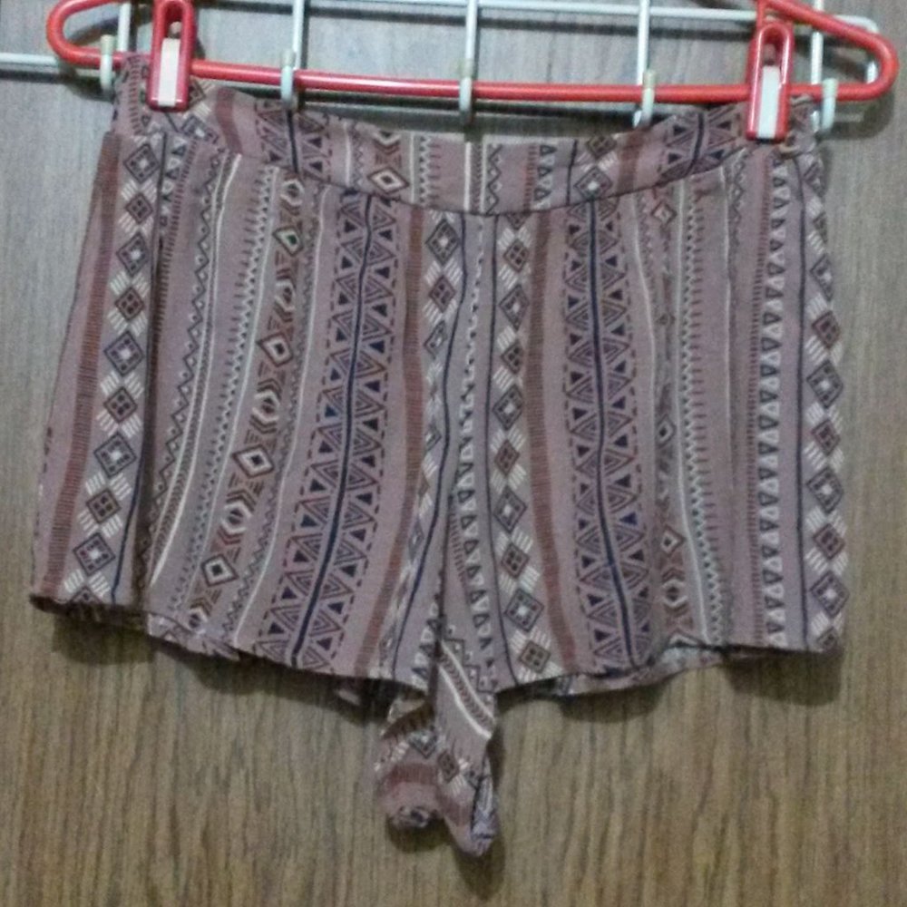 Flowy Aztec Shorts - Picture 10 of 16